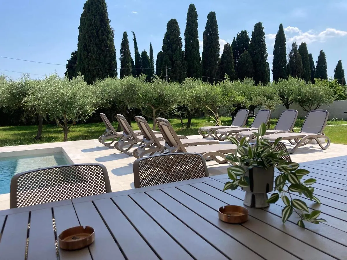 Villa San Zusto, 1600 M2 Plot Area, Heated Pool With Hydromassage Zone Galizana Croatia