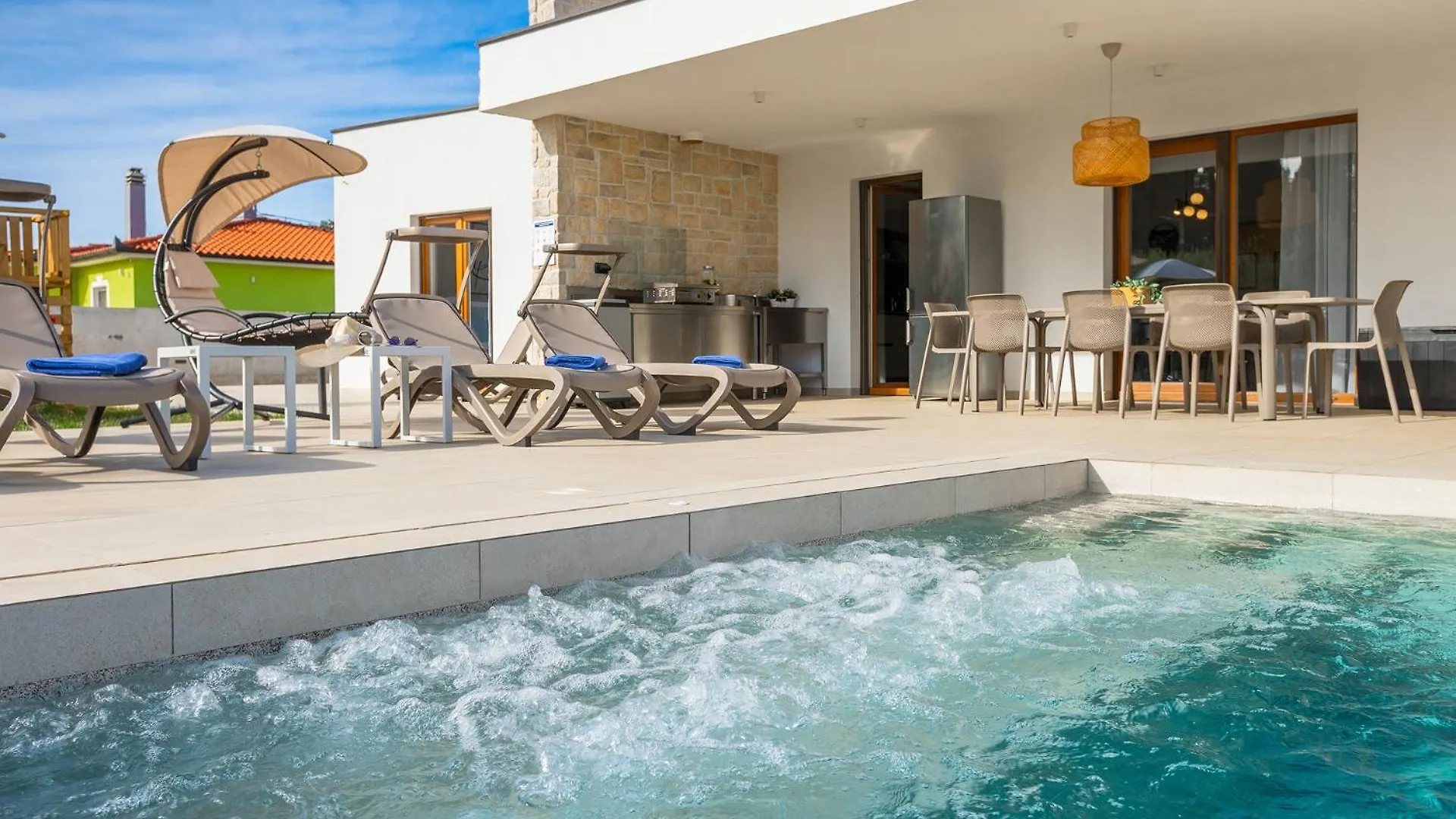 Villa San Zusto, 1600 M2 Plot Area, Heated Pool With Hydromassage Zone Galizana Croatia