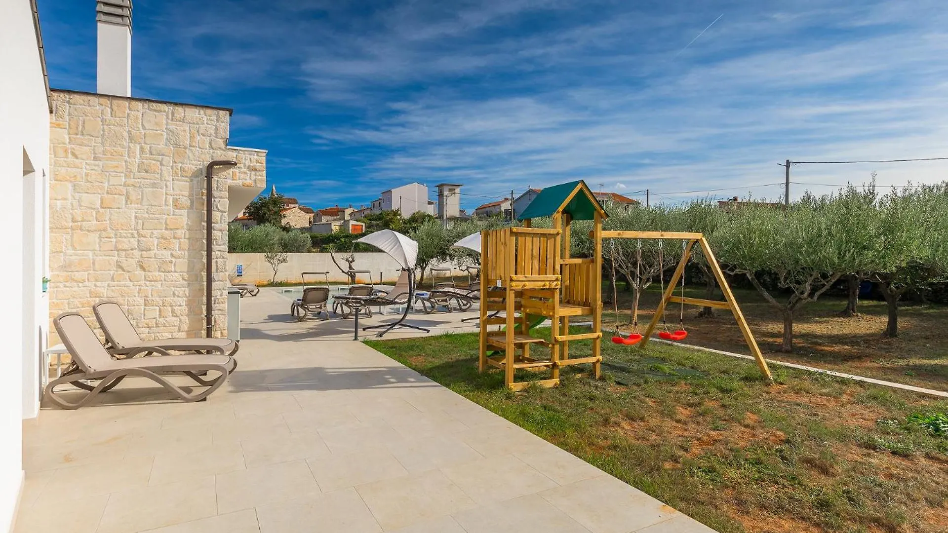 Villa San Zusto, 1600 M2 Plot Area, Heated Pool With Hydromassage Zone Galizana