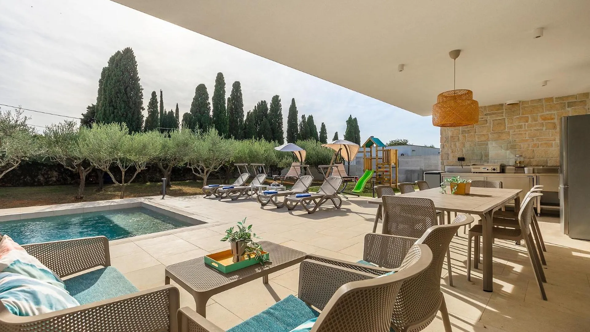 Villa San Zusto, 1600 M2 Plot Area, Heated Pool With Hydromassage Zone Galizana