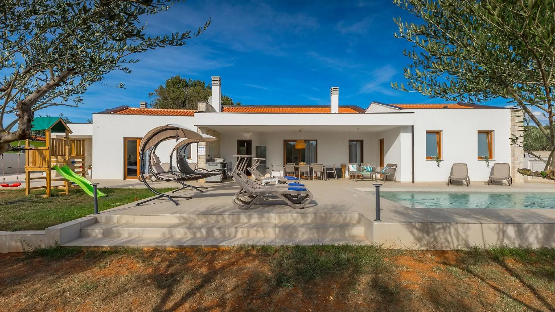 Villa San Zusto, 1600 M2 Plot Area, Heated Pool With Hydromassage Zone Galizana Croatia